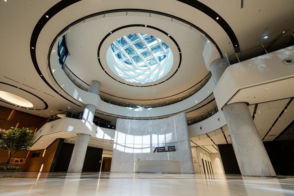 ASUS HQ Lobby with glass ceiling